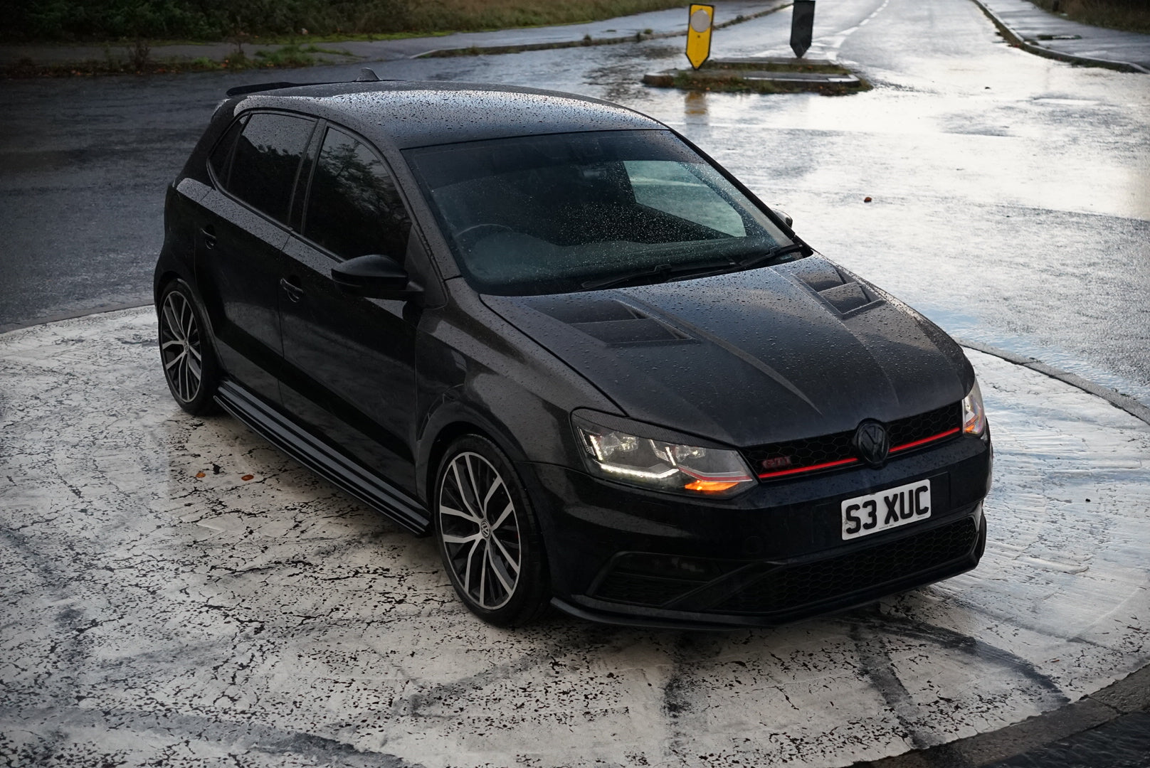 Volkswagen Polo MK5 V2 Genuine Carbon Fibre Bonnet (6R / 6C 09 - 17 Models) DIVERSION