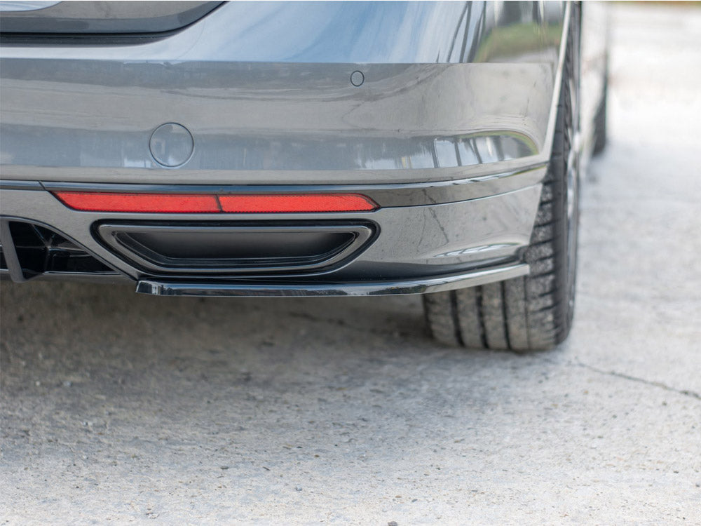 Rear Side Splitters Volkswagen Passat R-Line B8 - Carbon Look