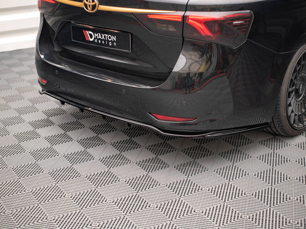 Rear Splitter (Vertical Bars) Toyota Avensis Wagon Mk3 Facelift