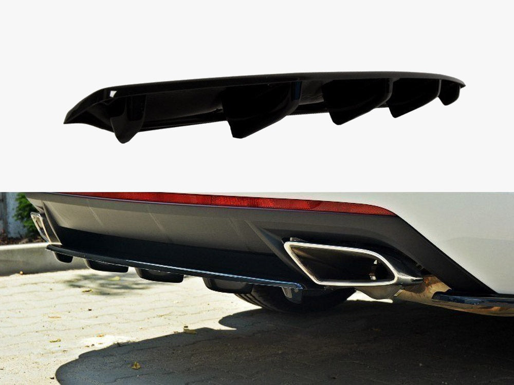 Central Rear Splitter Skoda Octavia VRS MK3/ MK3.5 Hatchback/ Estate - Carbon Look