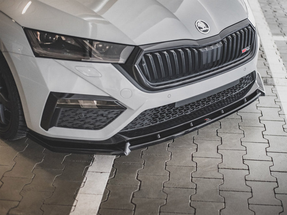 Front Splitter V.1 Skoda Octavia RS Mk4