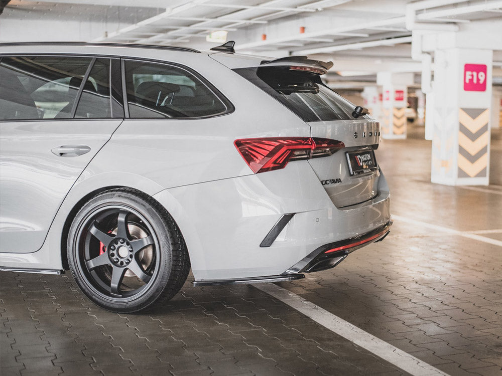 Rear Side Splitters V1 Skoda Octavia RS MK4 (2020-) - Carbon Look