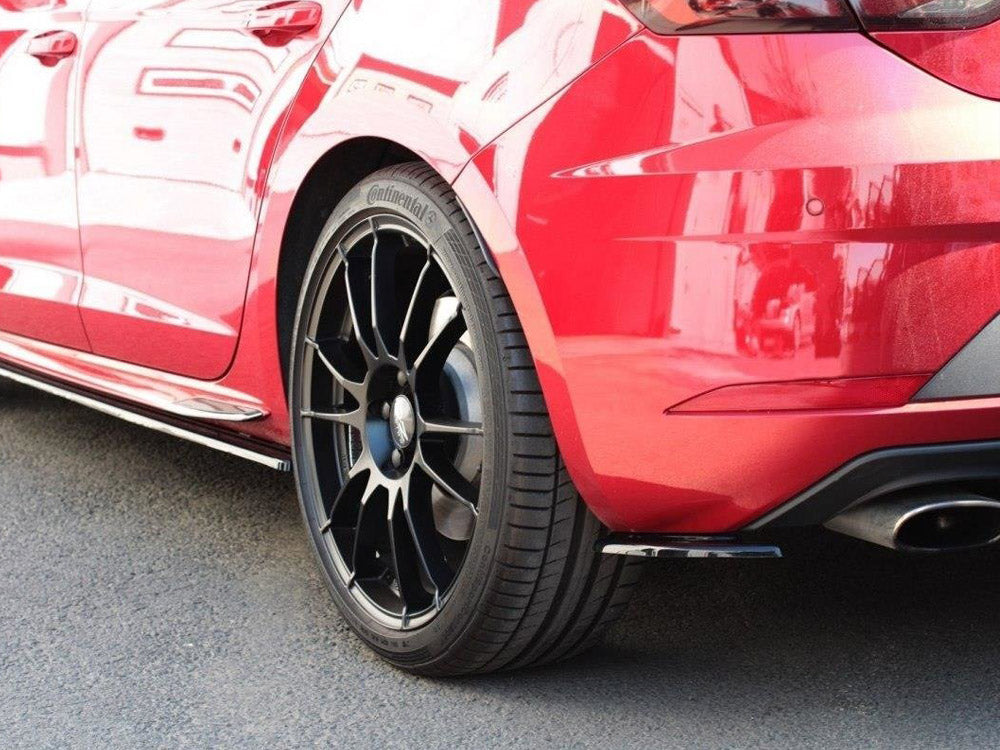 Rear Side Splitters V.2 Seat Leon Cupra Mk3 FL Hatchback - Carbon Look