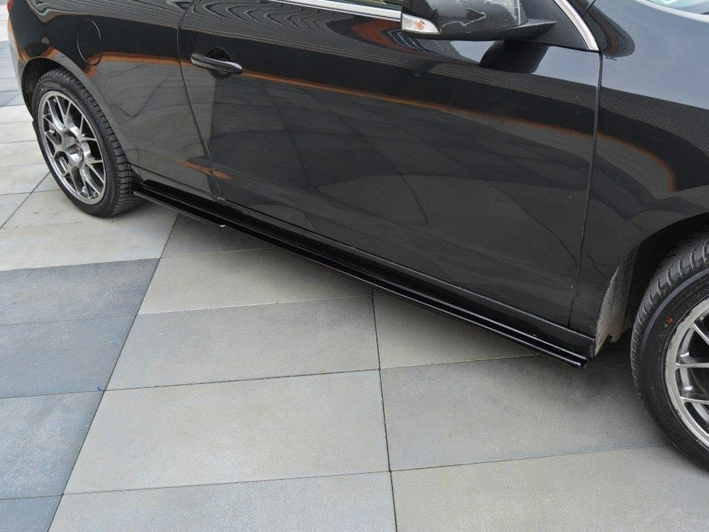 Side Skirts Splitters Renault Laguna MK 3 Coupe (2008-2015) - Carbon Look
