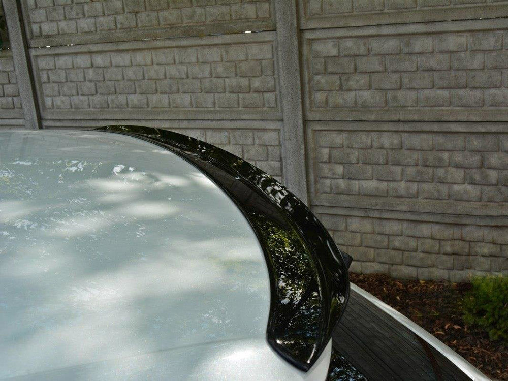 Spoiler CAP Renault Megane MK4 Hatchback (2016-UP) - Carbon Look