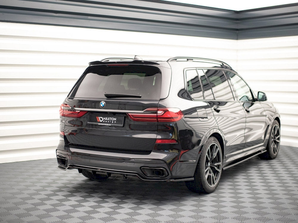 Central Rear Splitter (Vertical Bars) BMW X7 M-Pack G07