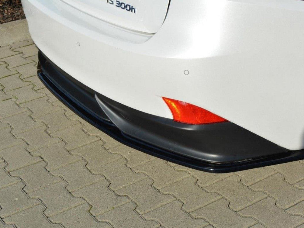 Central Rear Splitter Lexus IS 300H Mk3 - Carbon Look