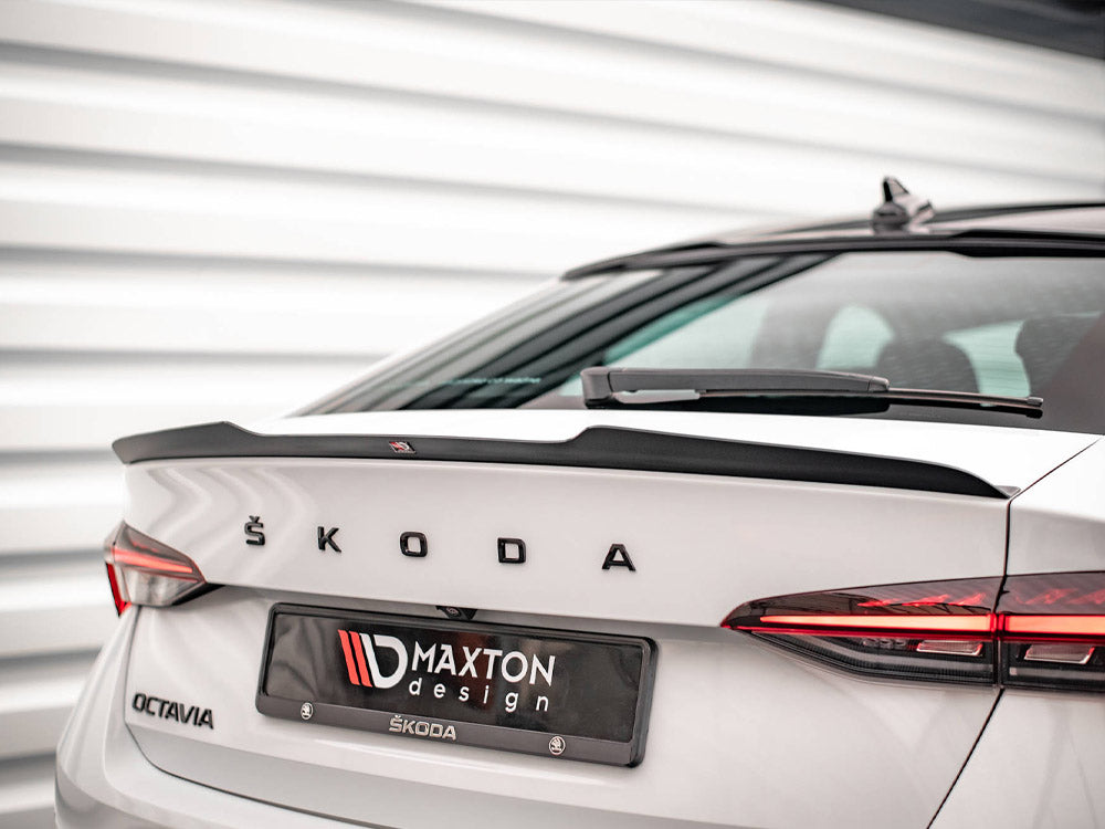 Spoiler CAP Skoda Octavia Liftback MK4 - Carbon Look