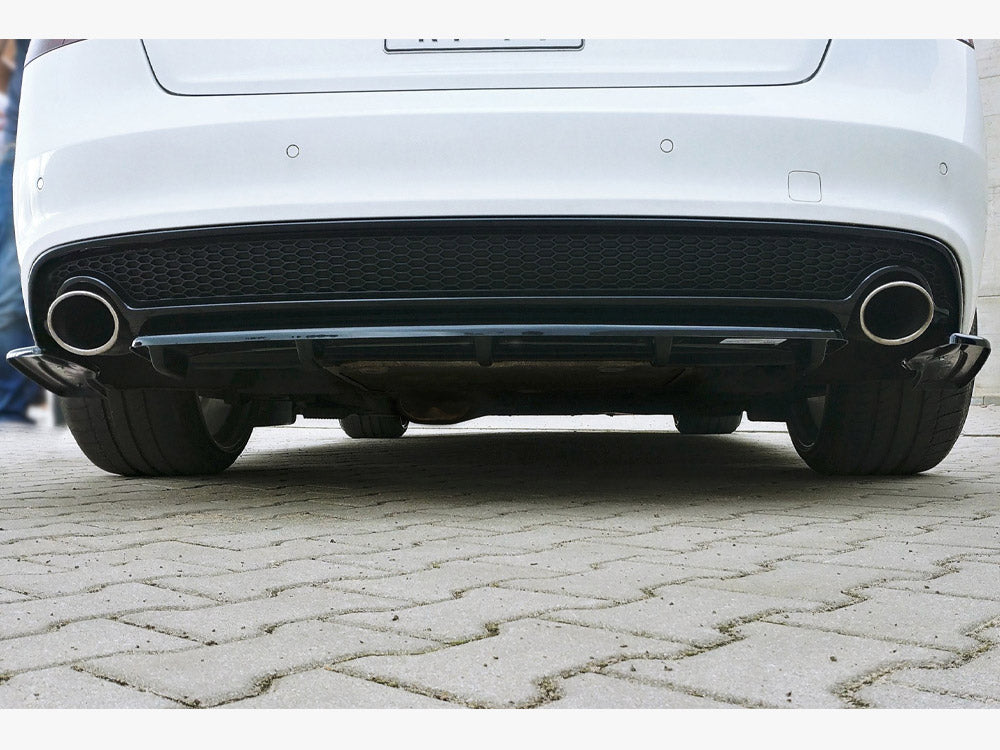 Central Rear Splitter (Vertical Bars) Audi A5 S-line 8T FL Coupe / Sportback - Textured