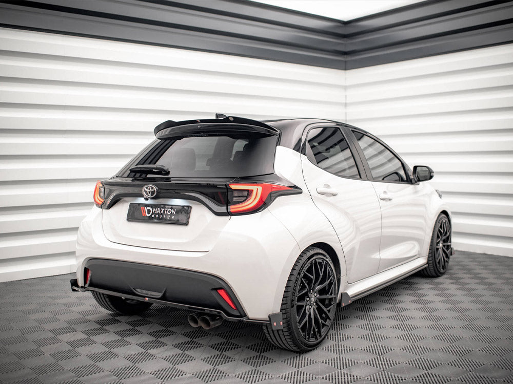 Rear Splitter V.1 + Flaps Toyota Yaris Mk4