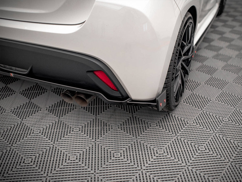 Rear Splitter V.1 + Flaps Toyota Yaris Mk4