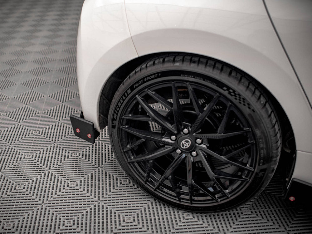 Rear Splitter V.1 + Flaps Toyota Yaris Mk4