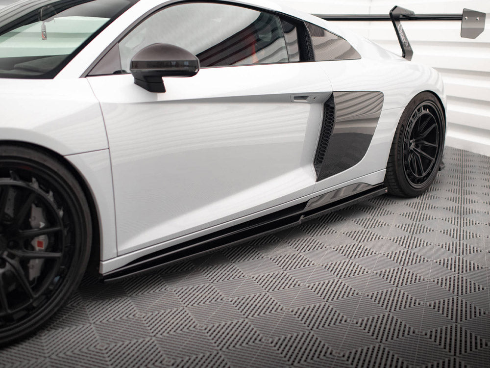 Side Skirts Diffusers V.2 Audi R8 Mk2 Facelift - Carbon Look
