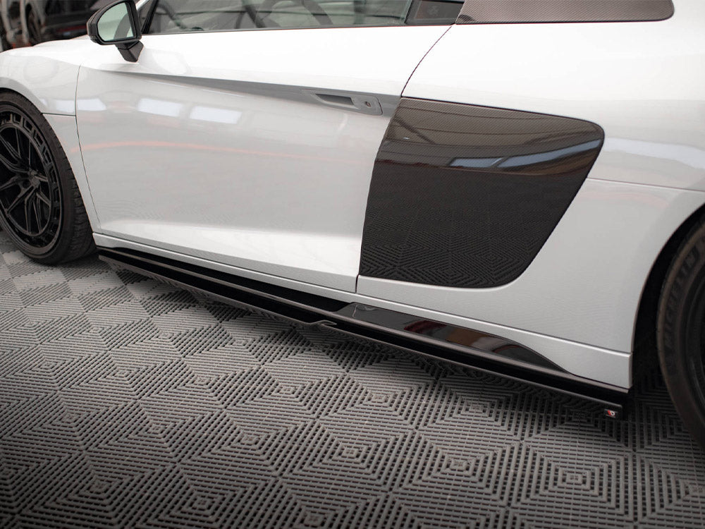 Side Skirts Diffusers V.2 Audi R8 Mk2 Facelift - Carbon Look