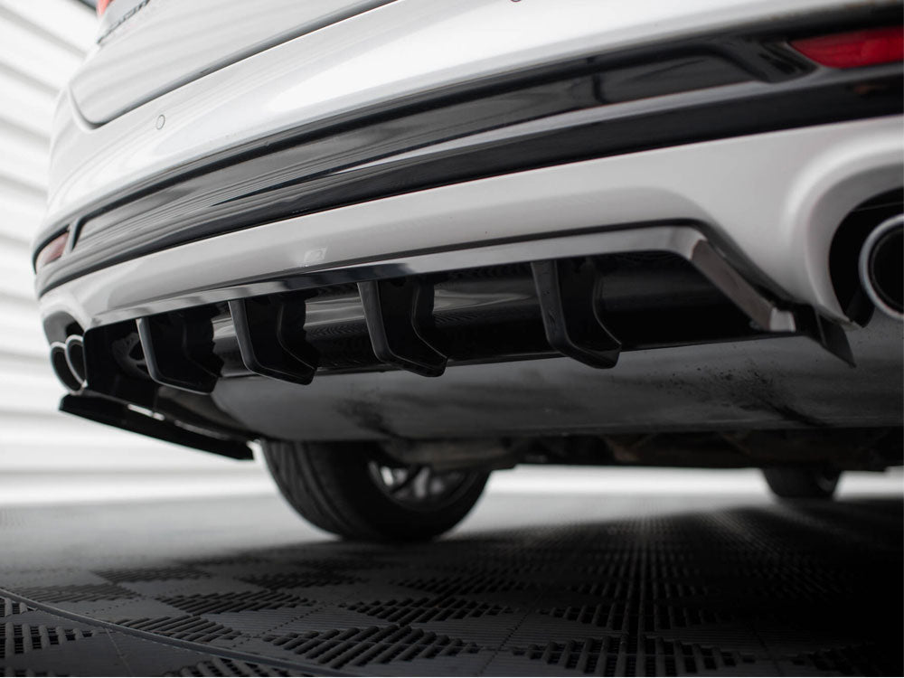 Central Rear Splitter (Vertical Bars) Ford Mondeo Sport Mk5 Facelift / Fusion Sport Mk2 Facelift