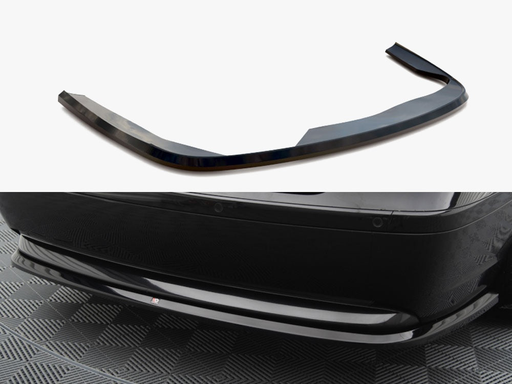 Central Rear Splitter BMW 7 E65