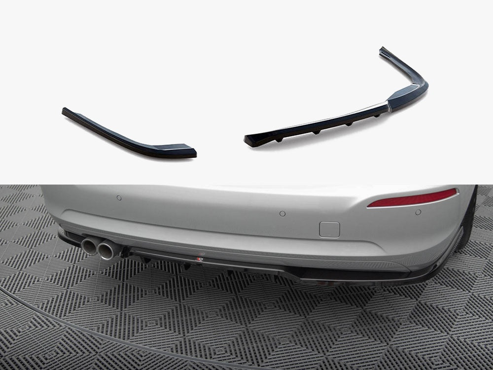 Central Rear Splitter (Vertical Bars) BMW 3 GT F34 Facelift