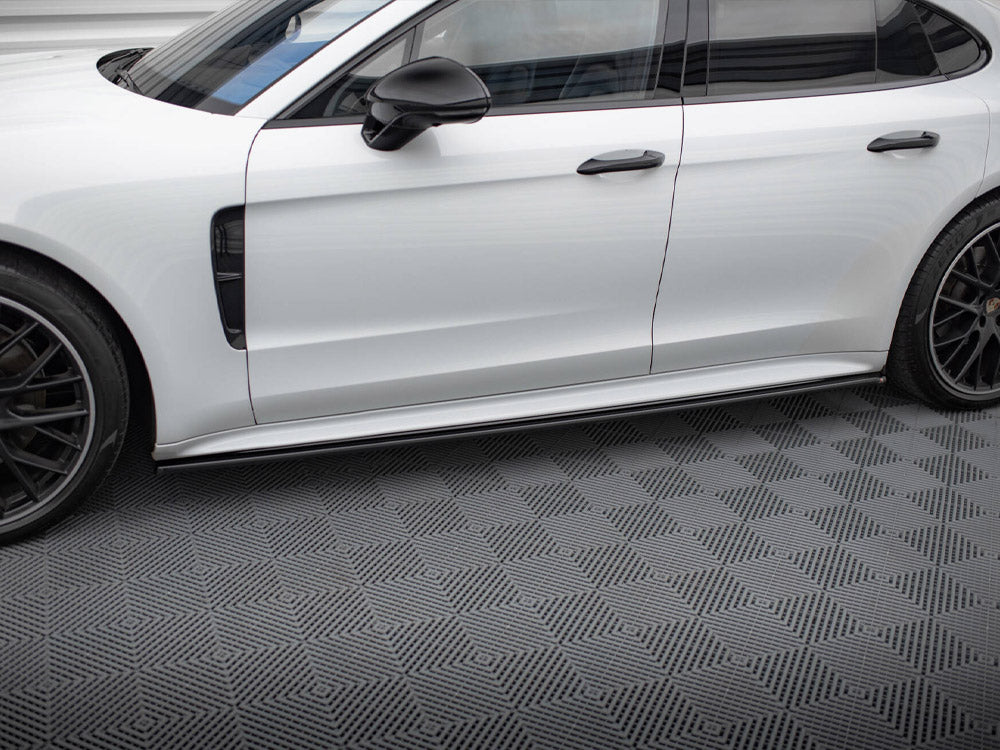 Side Skirts Diffusers Porsche Panamera GTS 971 - Textured