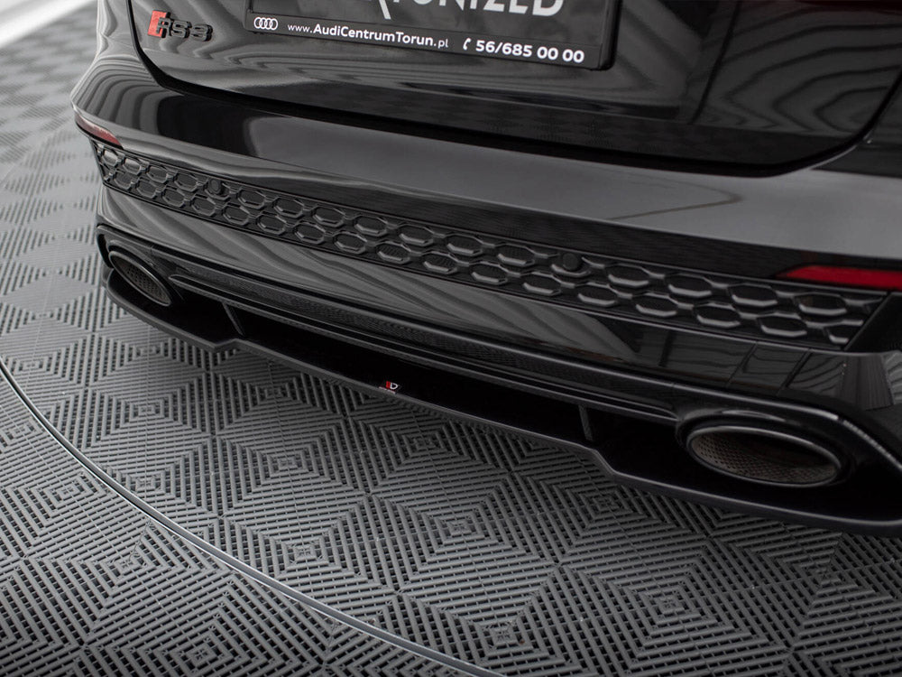 Central Rear Splitter Audi RS3 Sportback 8Y