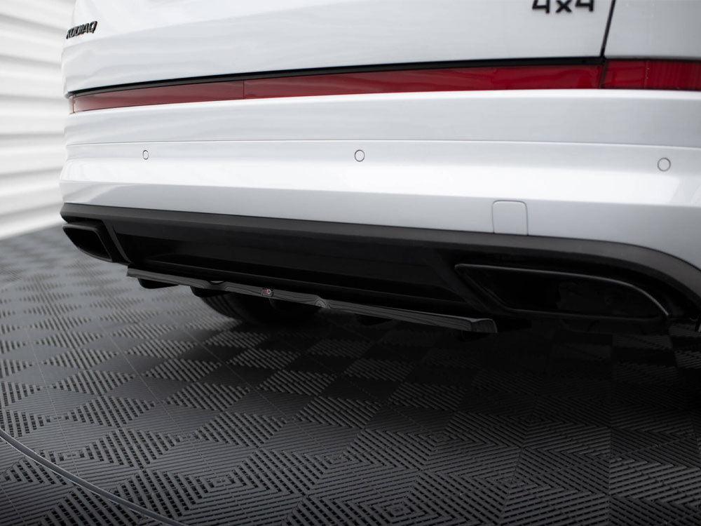 Central Rear Splitter (Vertical Bars) Skoda Kodiaq RS - Carbon Look