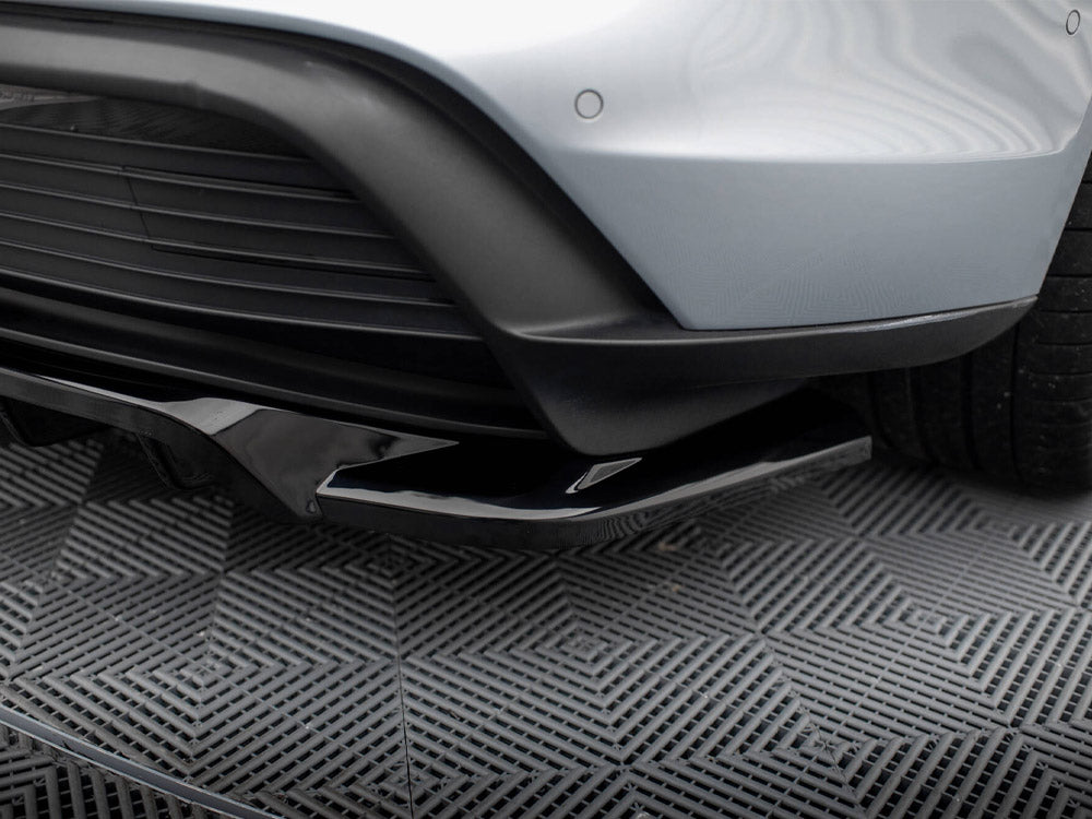 Rear Splitter (Vertical Bars) Porsche Taycan / Taycan 4 / Taycan 4S / Taycan GTS Mk1