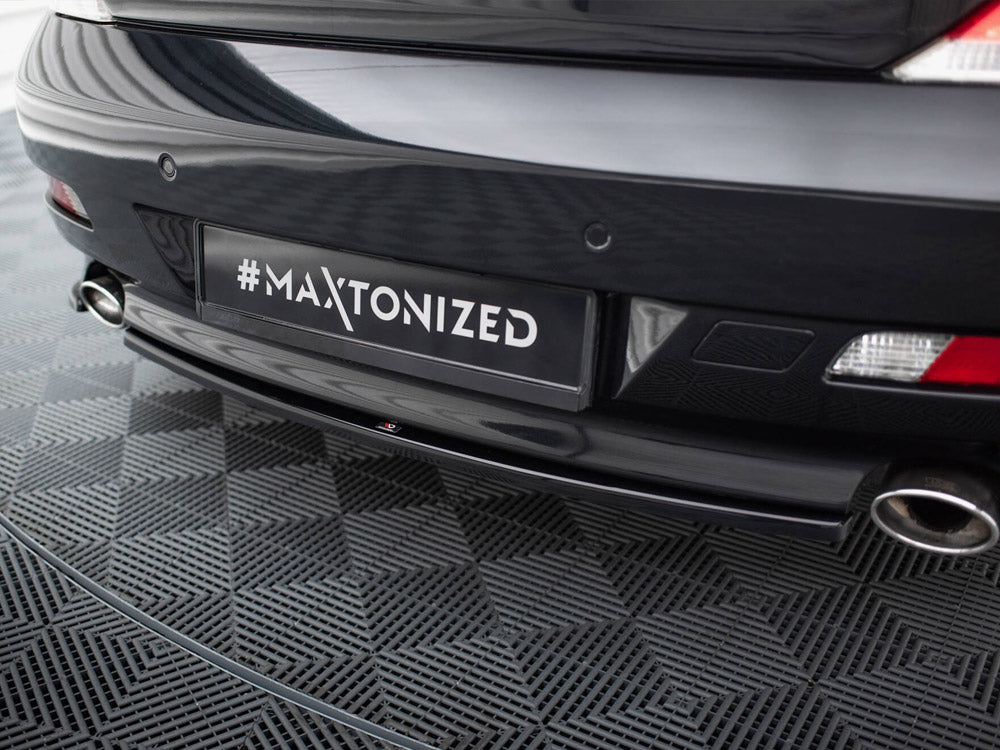 Central Rear Splitter (Vertical Bars) BMW 6 Coupe / Cabrio E63 / E64