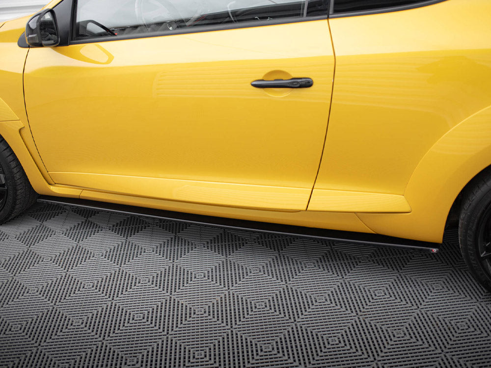 Side Skirts Diffusers Renault Megane 3 RS - Carbon Look