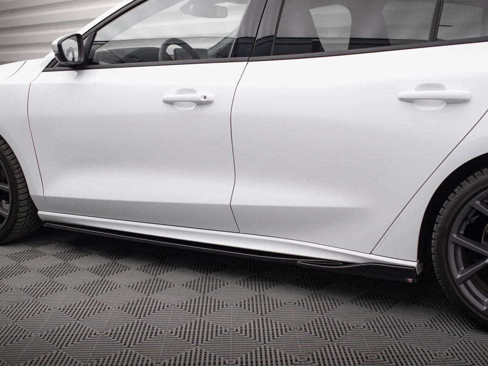 Side Skirts Diffusers V.4 Ford Focus ST / ST-Line Mk4 Facelift