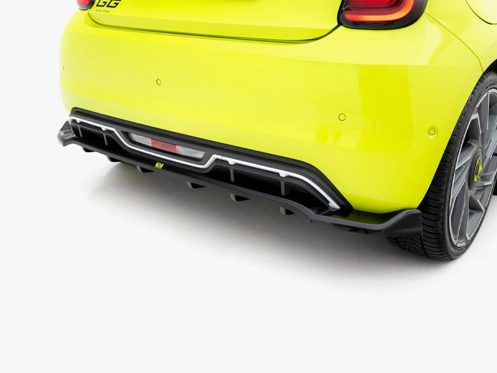Rear Splitter (Vertical Bars) Abarth 500e