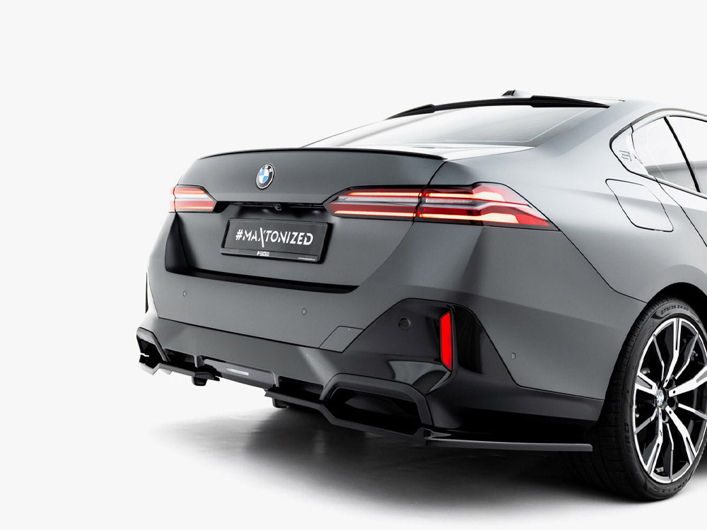 Rear Splitter (Vertical Bars) V.2 BMW 5 / i5 M-Pack Sedan / Touring G60 / G61