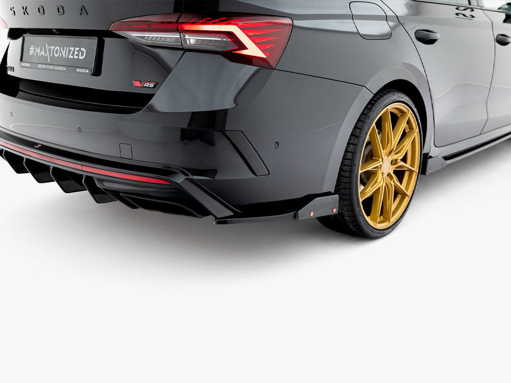 Rear Side Splitters V.4 + Flaps Skoda Octavia RS Combi / Liftback Mk4 / Mk4 Facelift