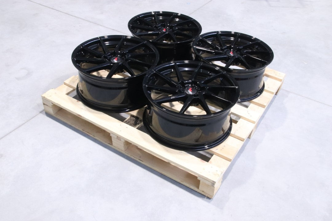 Set of JR36 19x8,5 ET40 + 19x8,5 ET25 5x112 Gloss Black