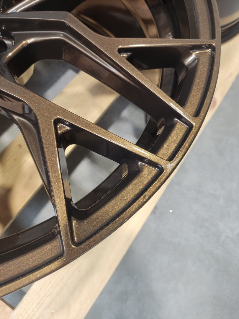 Set of CVR1 20x9 ET37 + 20x10 ET42 5x112 Gloss Bronze