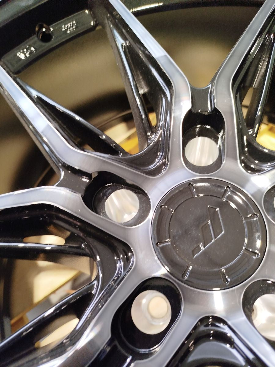 Set of JR44 20x8,5 ET20 5x115 Black Machined w/Tinted Face