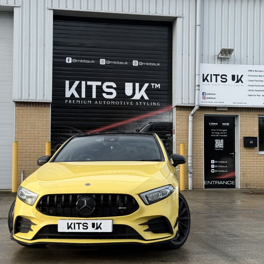 Mercedes W177 Gloss Black Grille Badge | Distronic Compatible