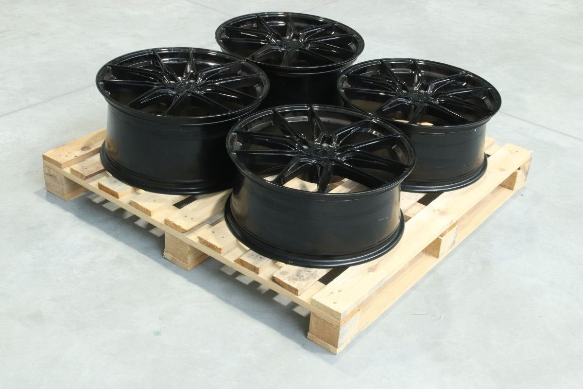 Set of JR44 20x8,5 ET40 + 20x9,5 ET45 5x112 Gloss Black