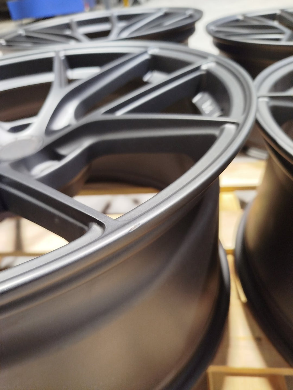 Set of SL01 19x9 ET32 + 19x10,5 ET38 5x114,3 Matt Gun Metal