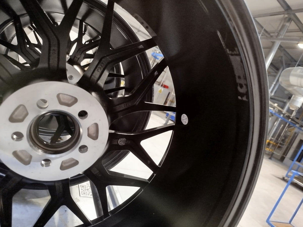 Set of JR46 19x8 ET40 5x100 Gloss Black
