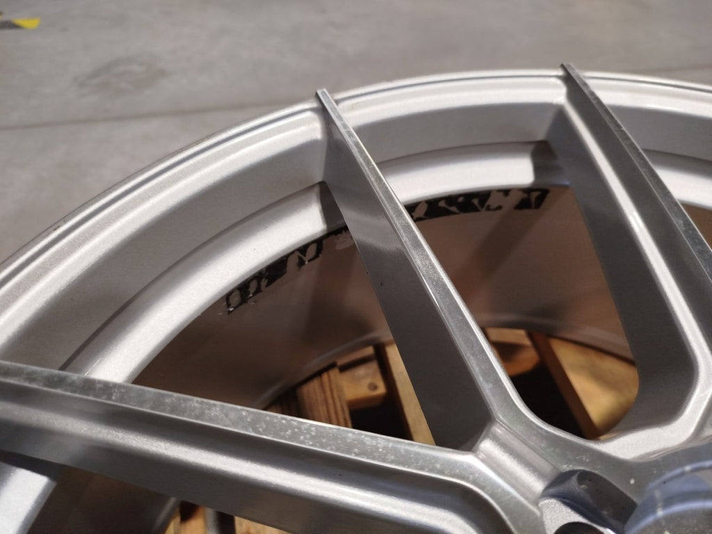 Set of JR30 20x8,5 ET35 5x115 Silver Machined Face