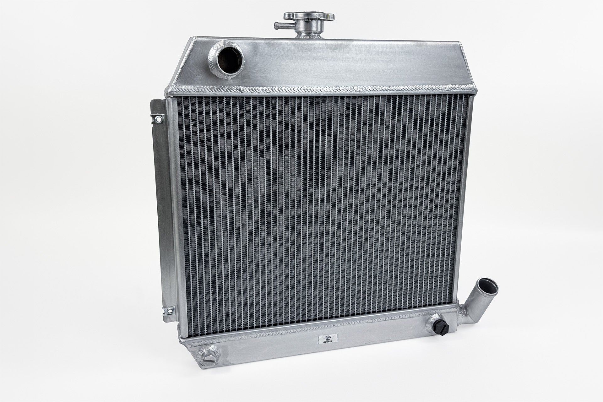 CSF BMW 2002 / 1602 High-Performance All-Aluminum Radiator - Silver