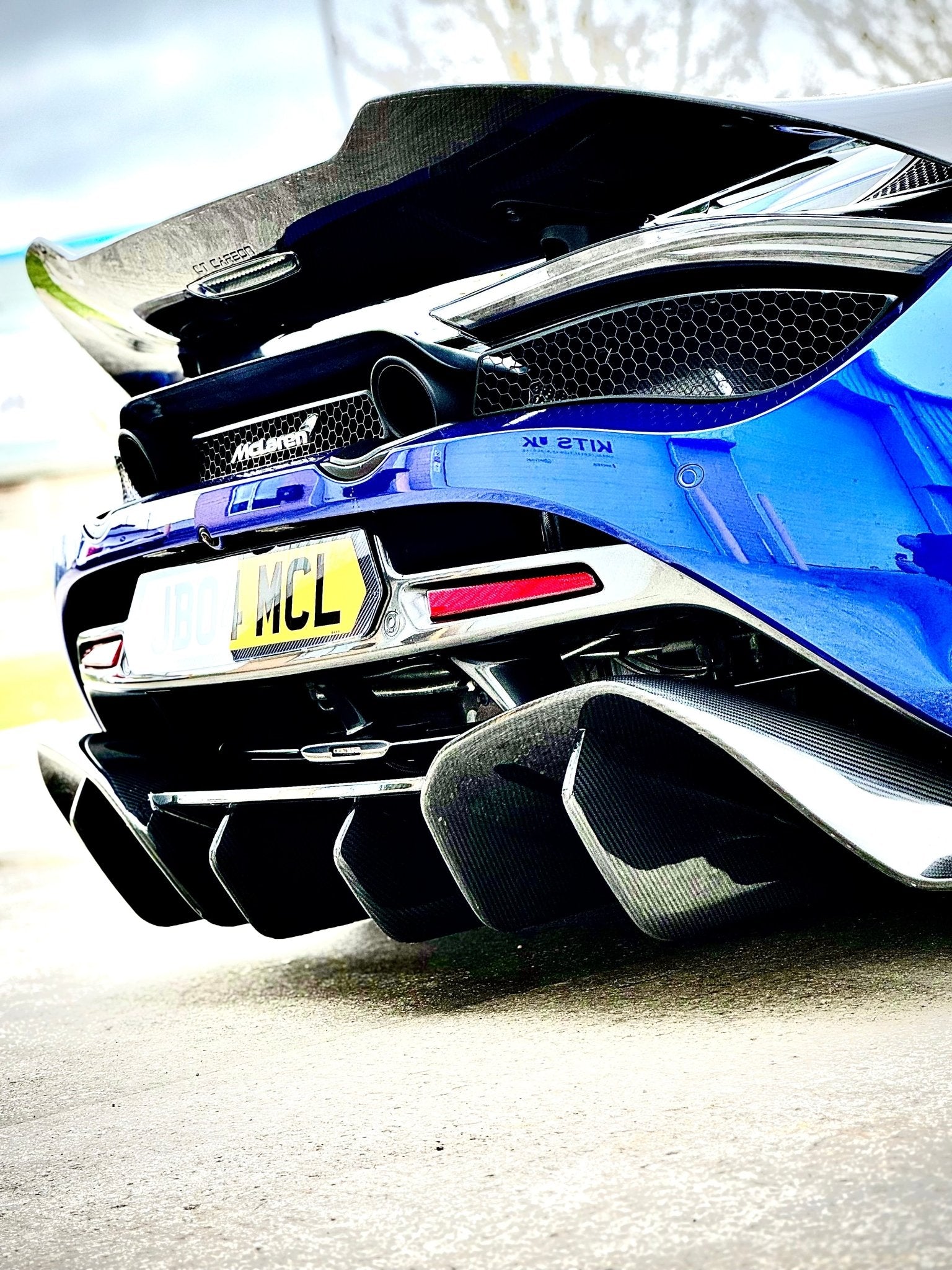 MCLAREN 720S CARBON FIBRE DIFFUSER