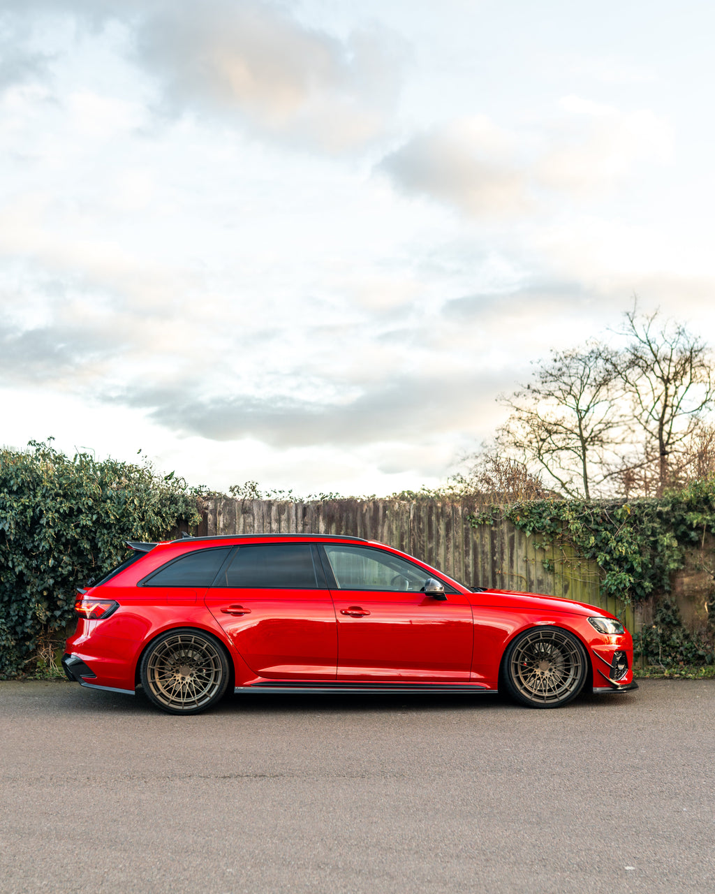 AUDI RS4 B9.5 CARBON FIBRE SIDE SKIRTS - CT DESIGN