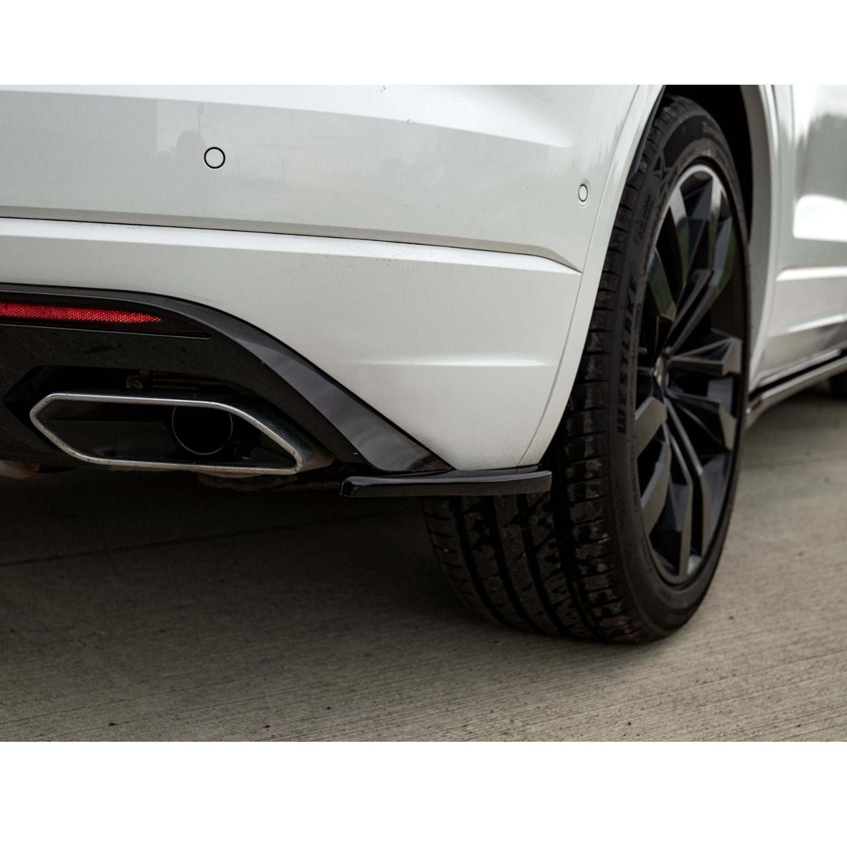 Aero Body Kit In Gloss Black For Volkswagen Touareg MK3 R Line 2018-2023