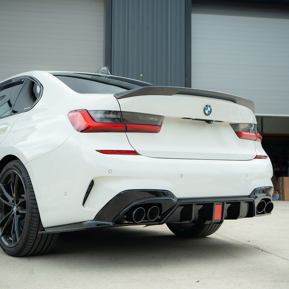 BMW G20/G21 3 SERIES 2019-2022 PRE LCI GLOSS LED BLACK DIFFUSER WITH TIPS