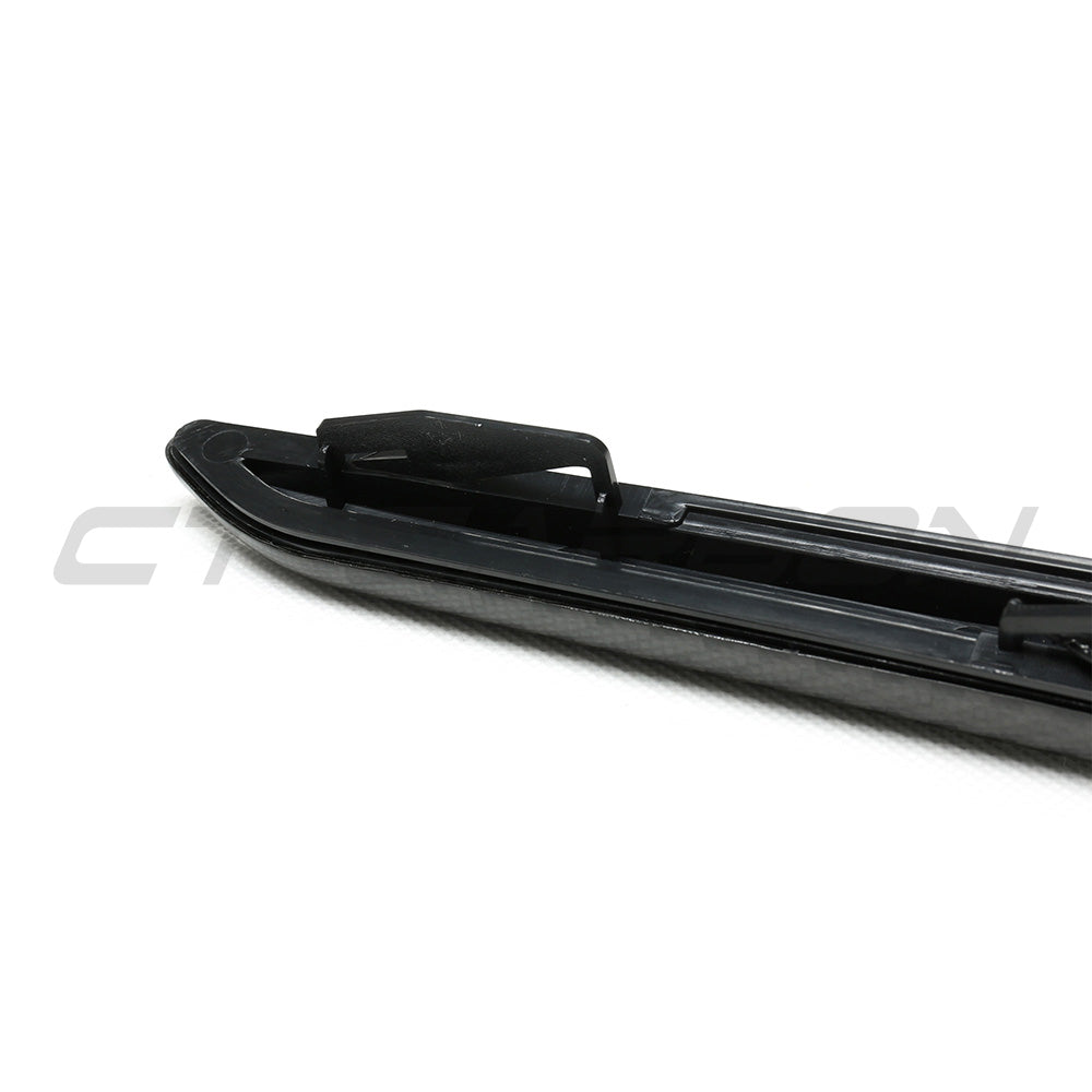 BMW F90 M5 & M5 COMPETITION CARBON FIBRE FENDER TRIM