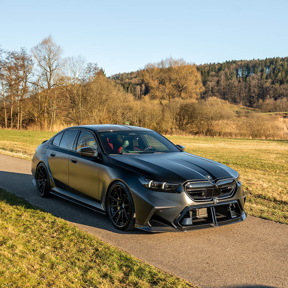 BMW G90 M5 CARBON FIBRE FULL KIT - CT DESIGN