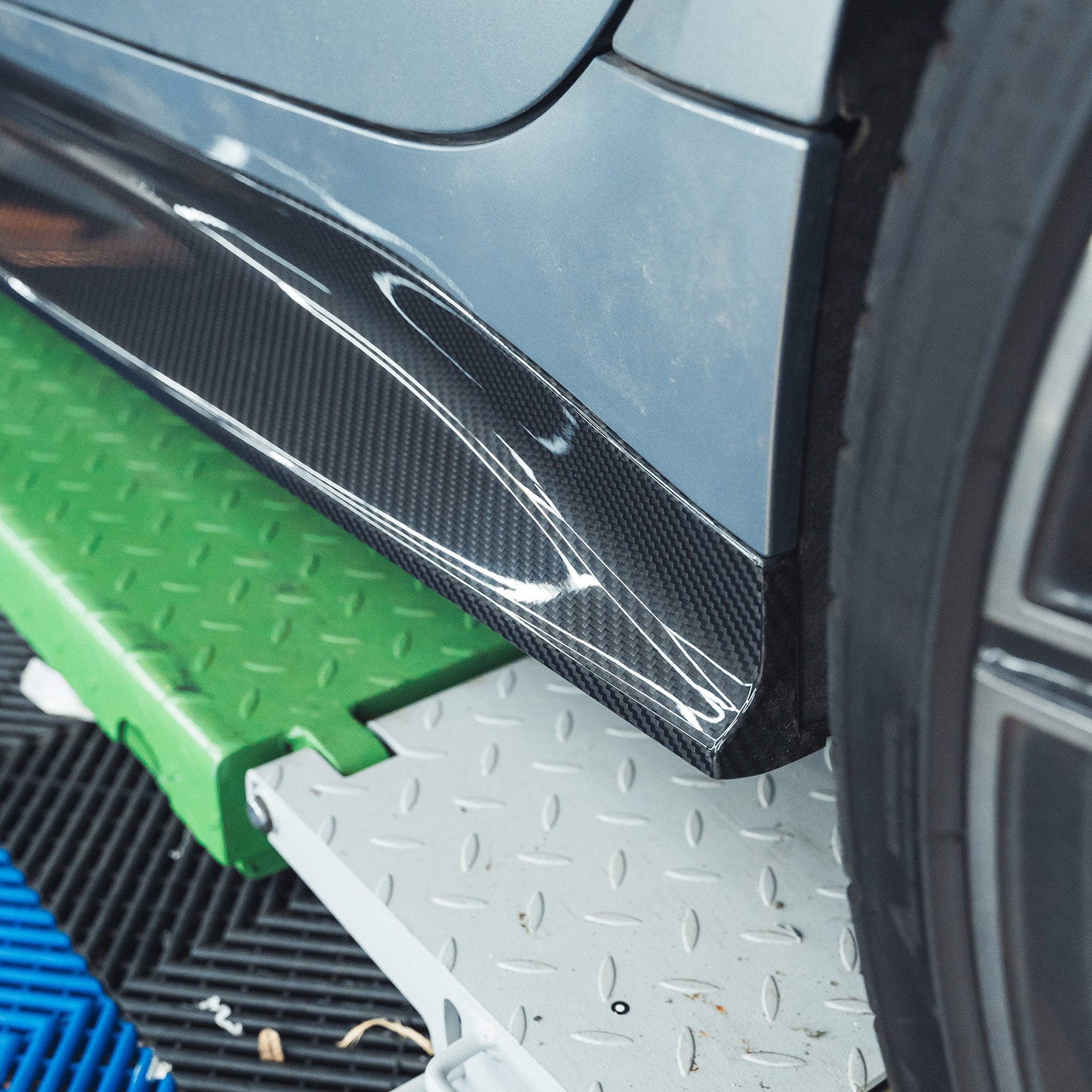 BMW M3 G80/G81 CARBON FIBRE SIDE SKIRT REPLACEMENT - V3