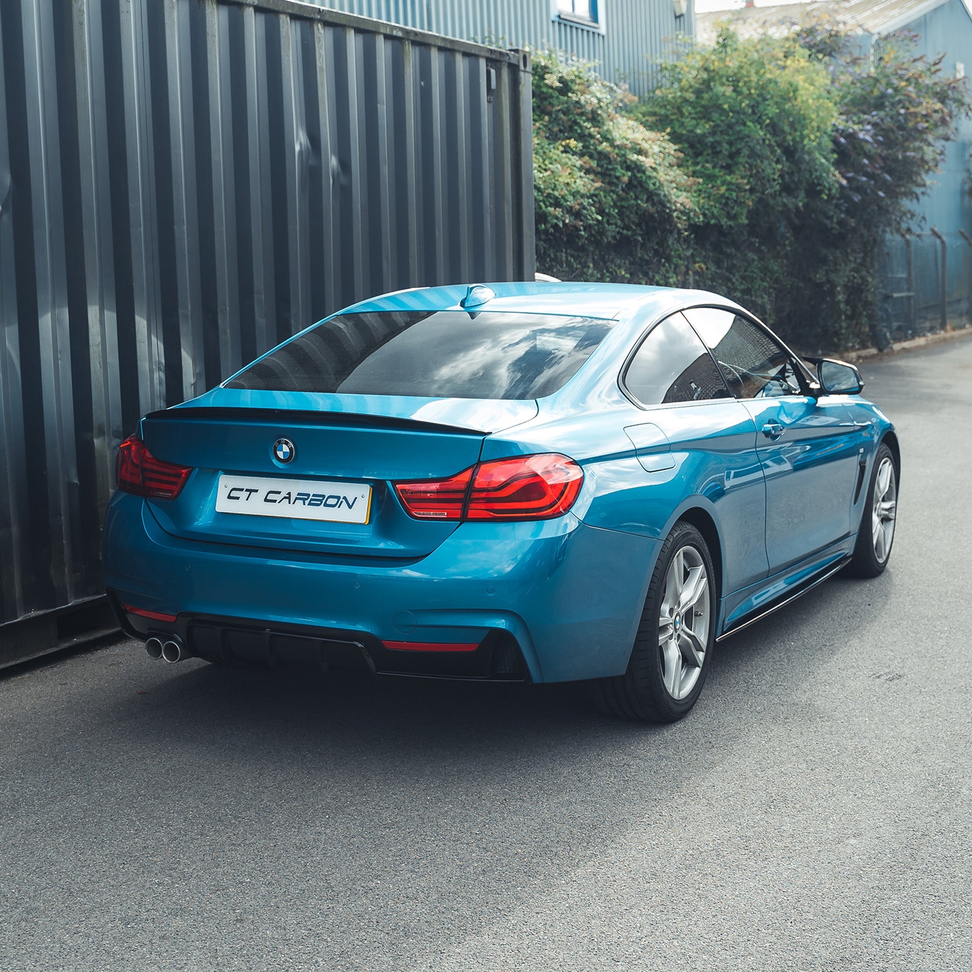 BMW 4 SERIES 2013-2020 F32 GLOSS BLACK FULL KIT (TWIN EXHAUST)