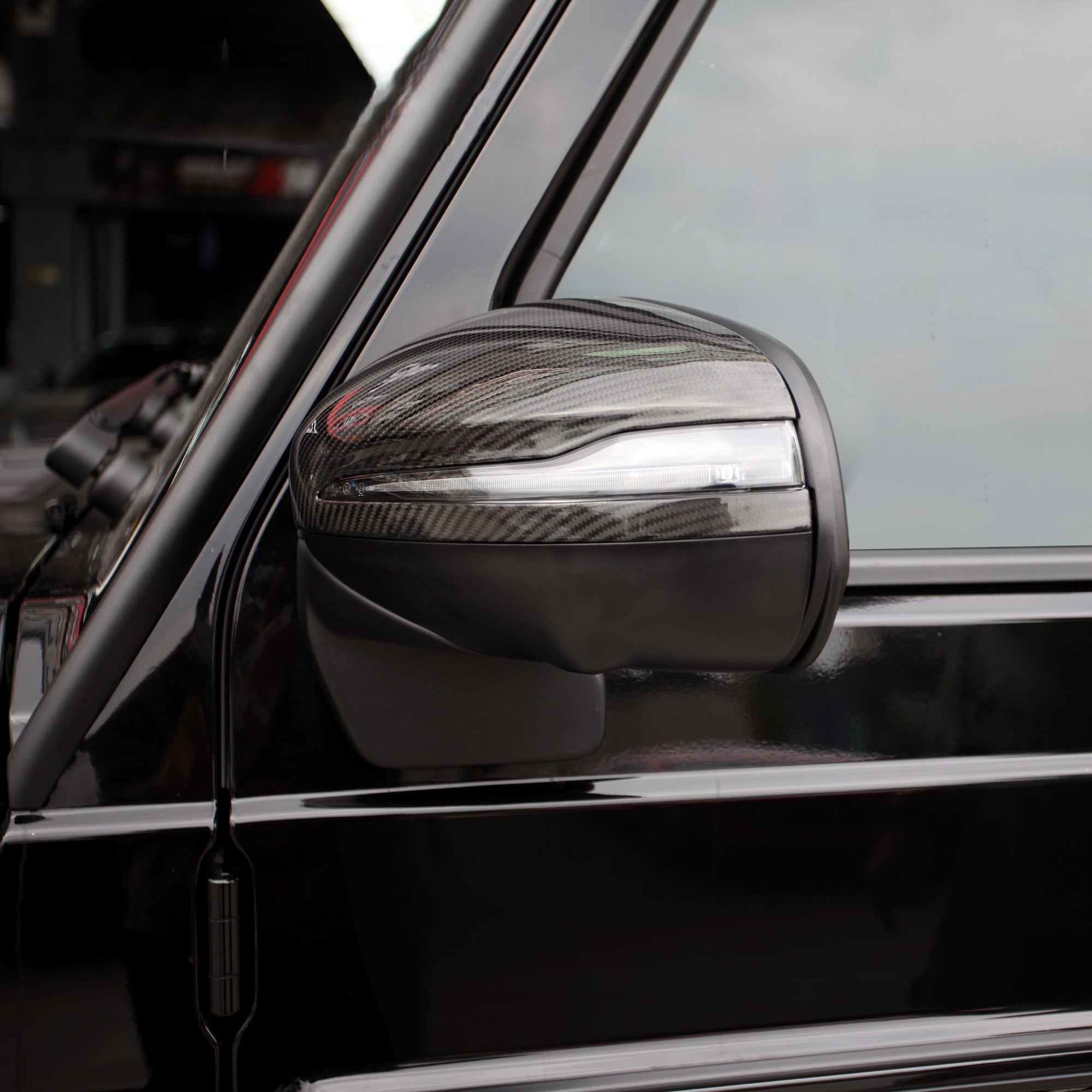 Pre-Preg Carbon Fibre Replacement Mirror Covers for Mercedes Benz W464 G Class G Wagon 18-22