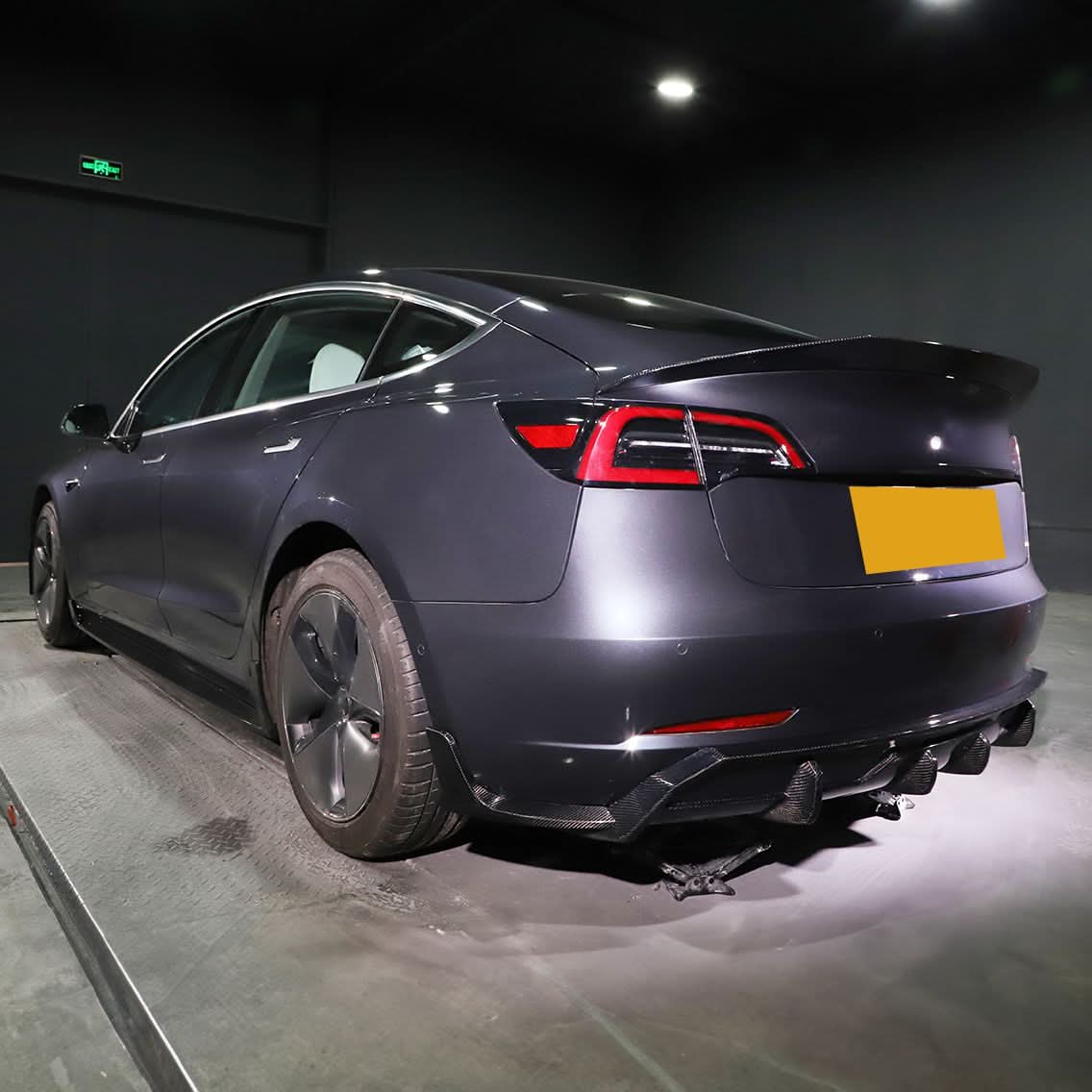 Carbon Fibre Rear Canards for Tesla Model 3 16-23